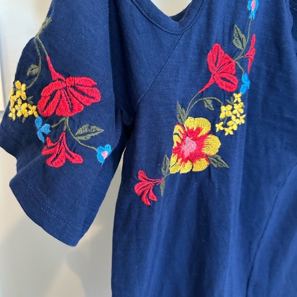 ❤️ St John’s Bay Embroidered Navy Cold Shoulder Top Large NWT 100% Cotton - Picture 2 of 5